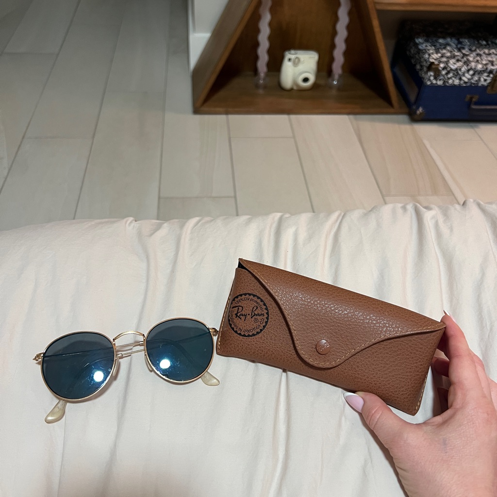 Ray-Ban Round Gold Sunglasses With Blue Lenses